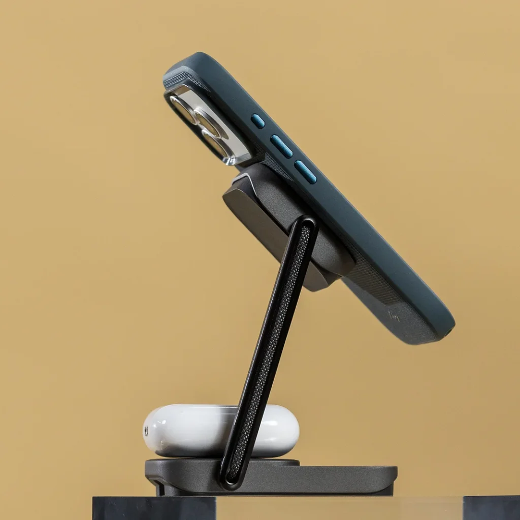 Wireless Charging Station 2-in-1 - stojánek Black s AirPods